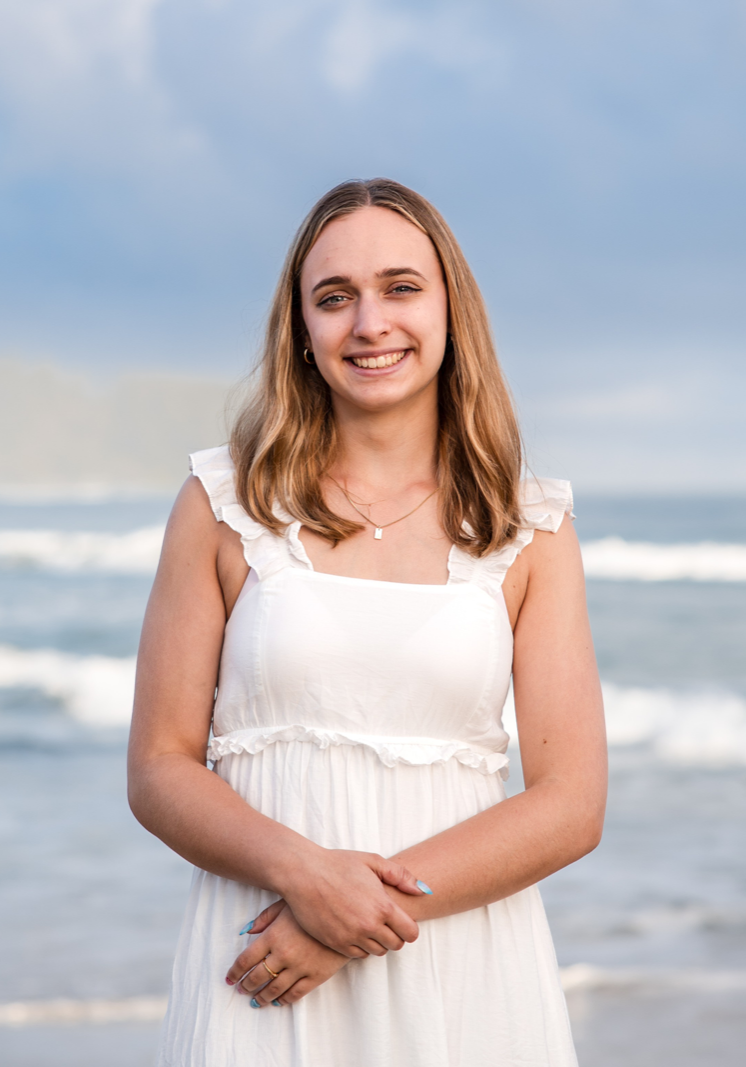 ava ahlbrecht winner